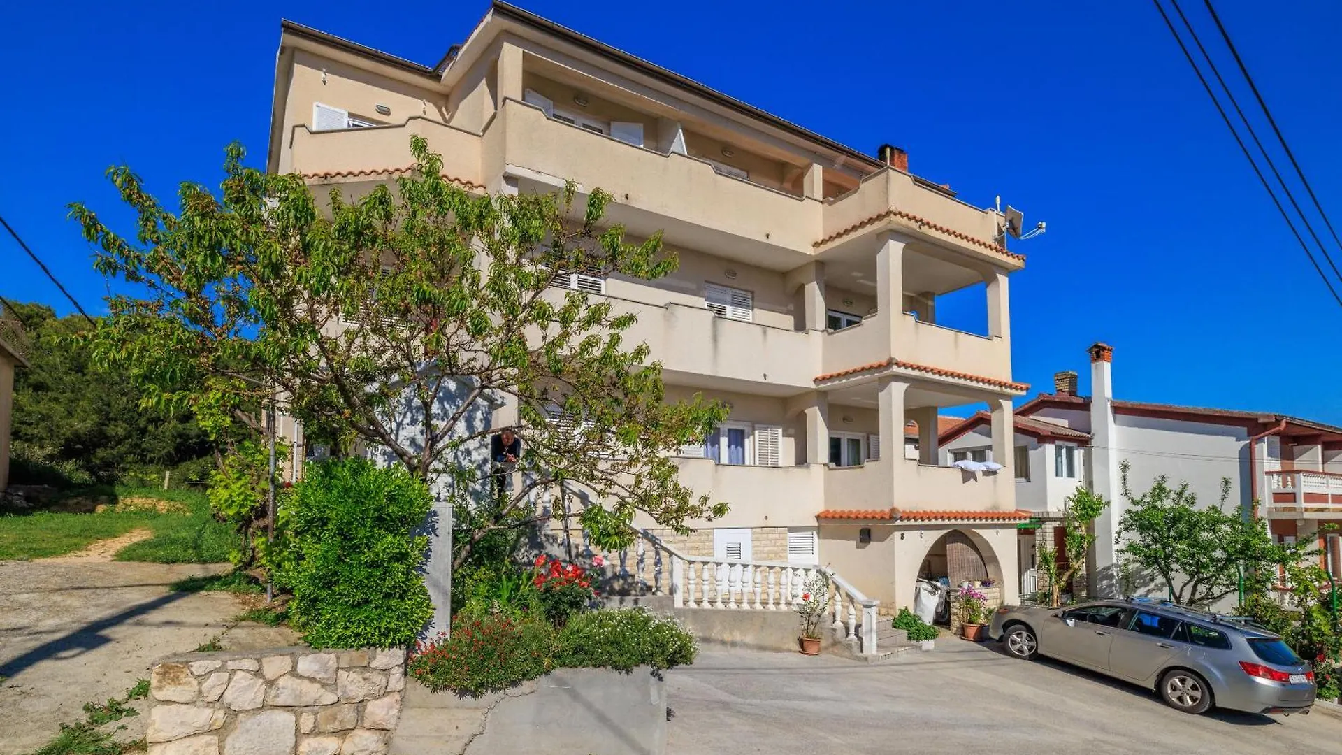 Apartments Marija Mundanije